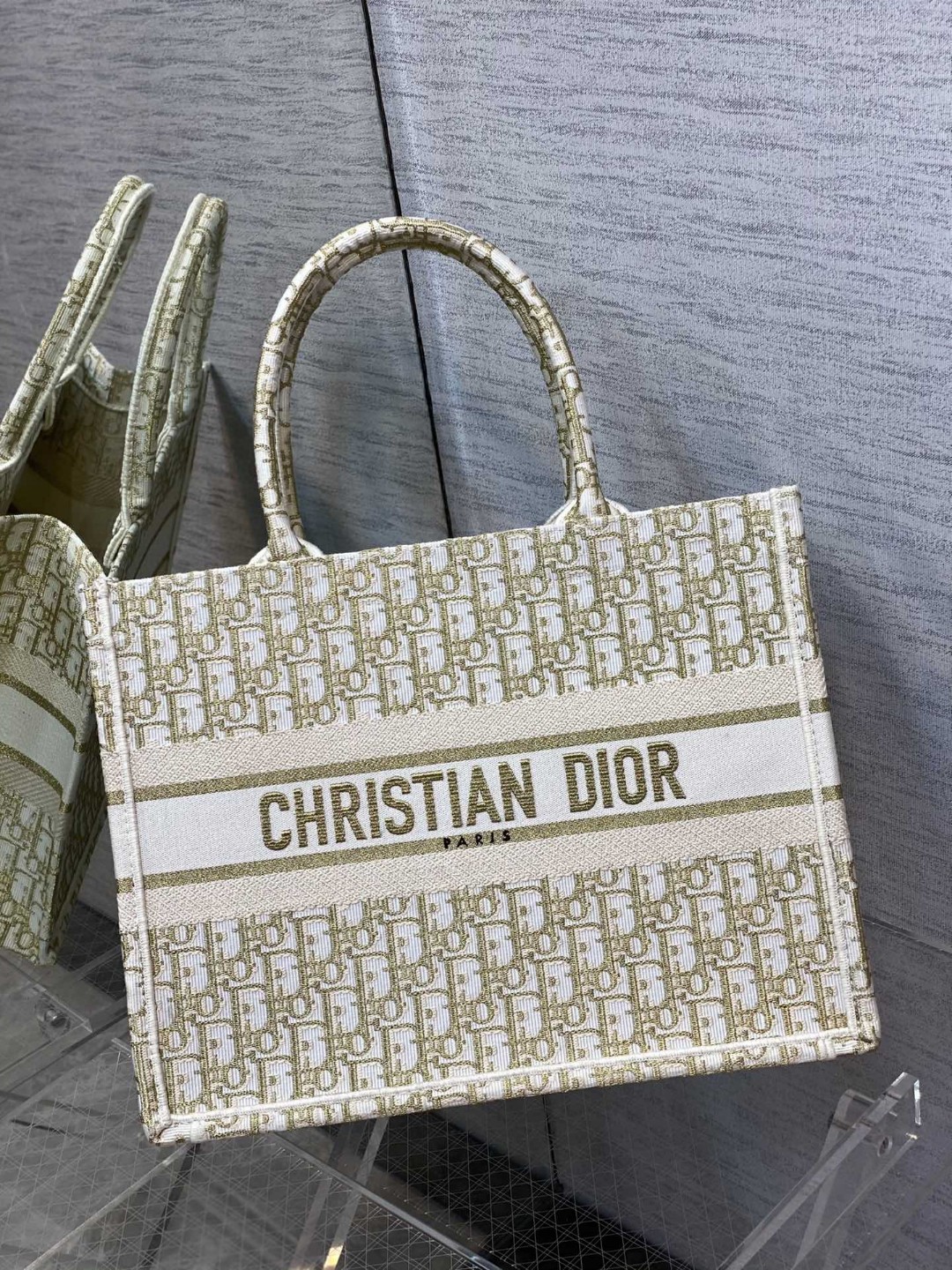 クリスチャンディオール 超美品 Book Tote 36 ハンドバッグ 2112AADAJ