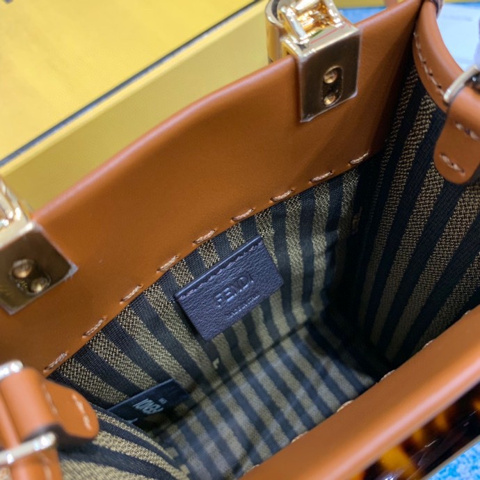 FENDIフェンディ 美品 ポシェット ショルダーバッグ