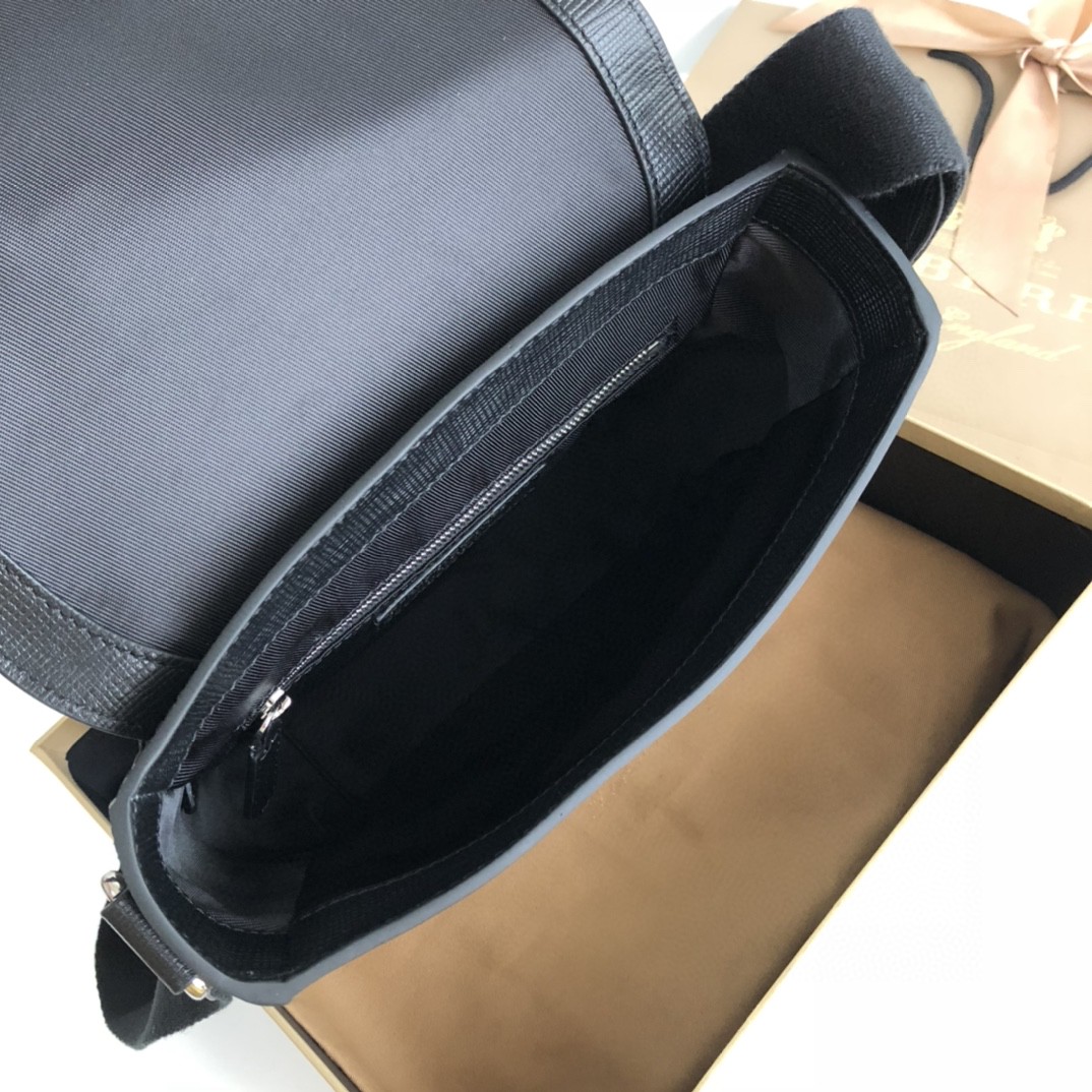 BURBERRY バーバリー 超美品 ショルダーバッグ