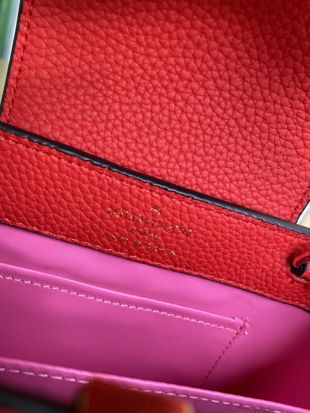 Louis Vuitton ルイヴィトン カプシーヌ MINI レザー バッグ 2202