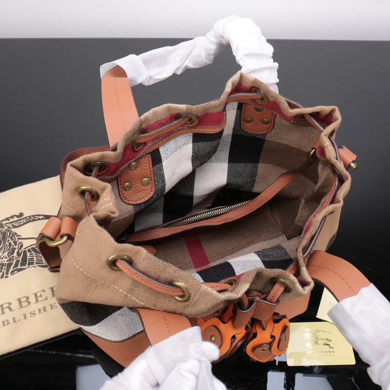 BURBERRY バーバリー 新作通販 ショルダーバッグ