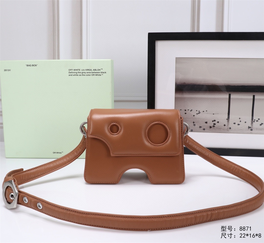 OFF-WHITE オフホワイト 超美品 ショルダーバッグ 2203