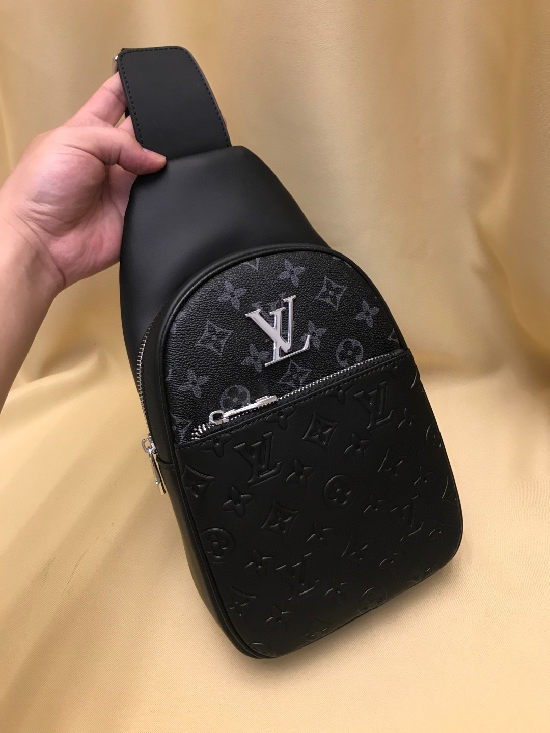 LOUIS VUITTON ルイヴィトン ウェストポーチ