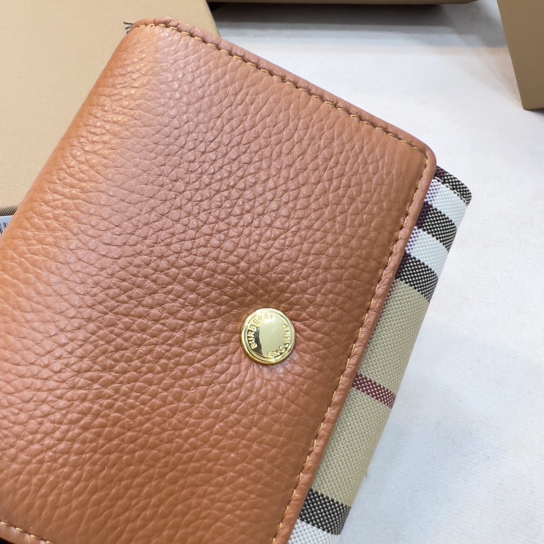 BURBERRY バーバリー 新作通販 短財布/三つ折り財布 2204PLJ85-1180-1