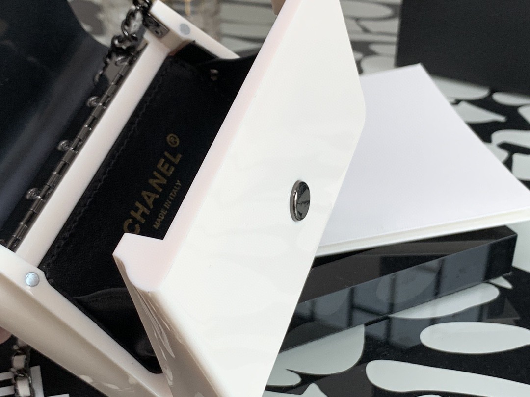 CHANEL シャネル 超美品 MINI チェーンショルダーバッグ