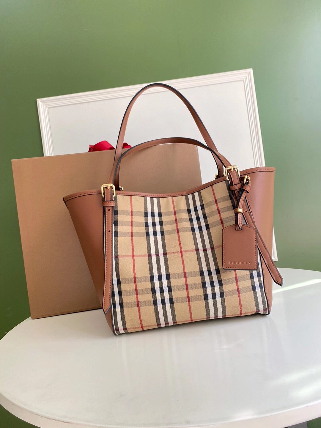 BURBERRY バーバリー 新作通販 クラッチバッグ