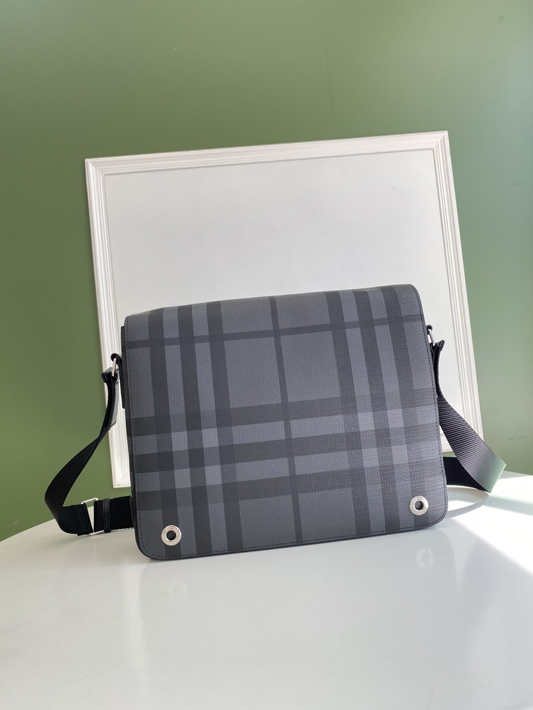 BURBERRY バーバリー 超美品 メッセンジャーバッグ