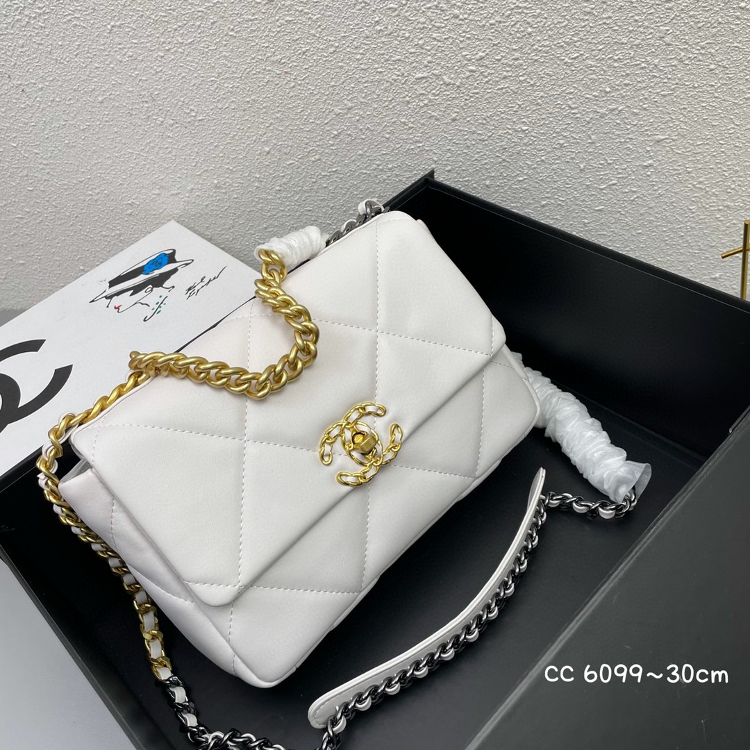 CHANEL シャネル 22SS新作通販 30 ショルダーバッグ 2203