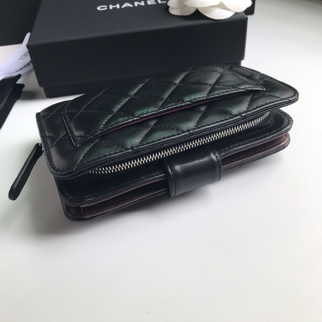 CHANEL シャネル 2022新作 Wホック二つ折り財布 2202