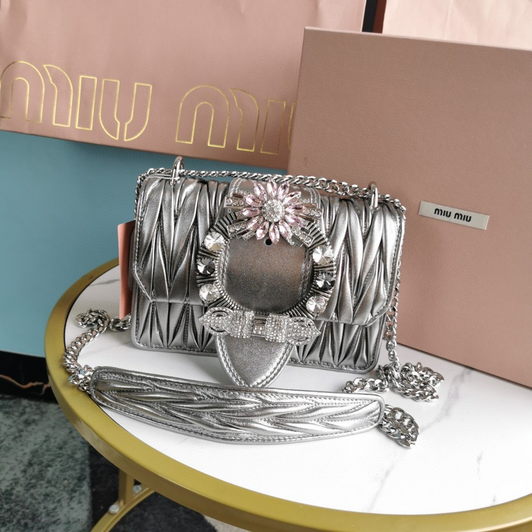MIUMIU ミュウミュウ Best品質 ミニショルダーバッグ 2111