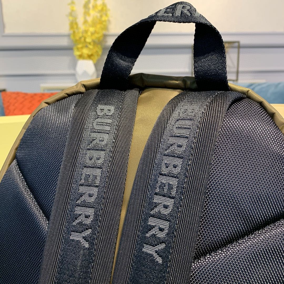 BURBERRY バーバリー Super品 後背包 リュック