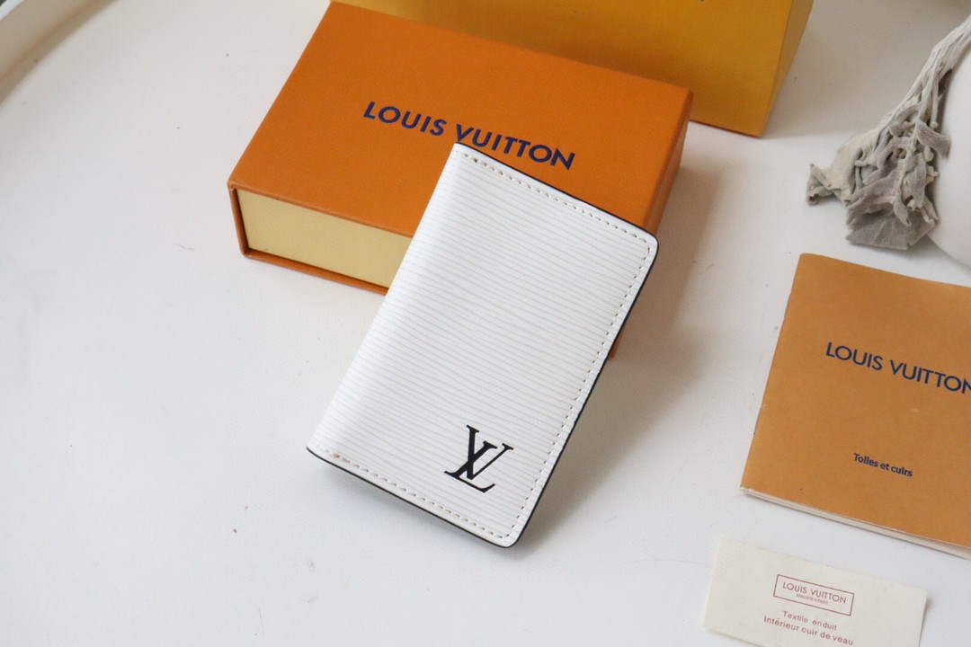 LV ルイヴィトン 21SS財布 カードケース