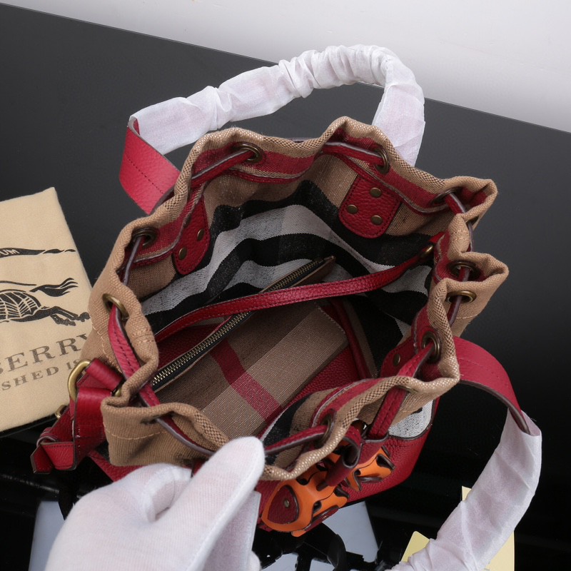 BURBERRY バーバリー 新作通販 ショルダーバッグ