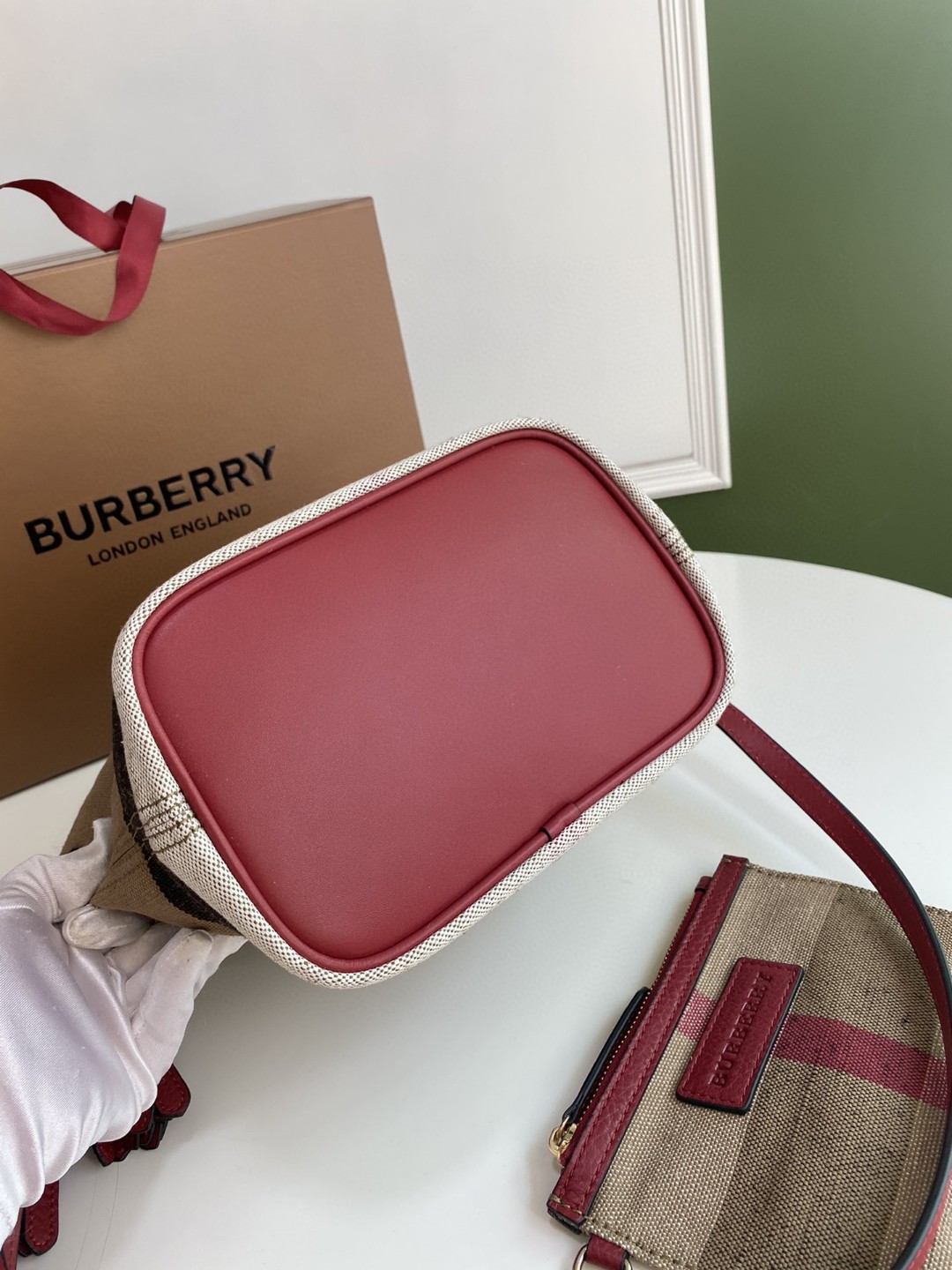 BURBERRY バーバリー Super品 ショルダーバッグ