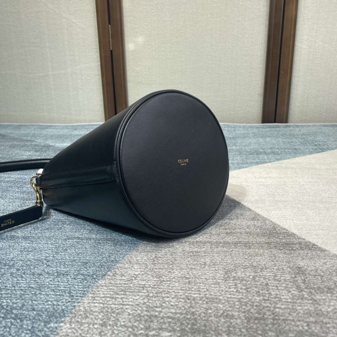 セリーヌ CELINE 超美品 ミニショルダーバッグ 2203C