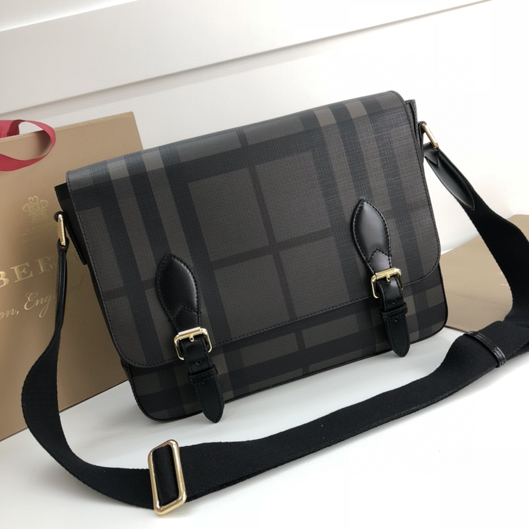 BURBERRY バーバリー 超美品 メッセンジャーバッグ