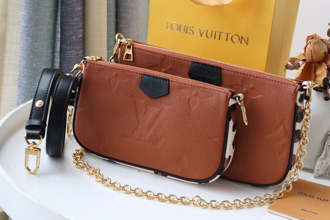LouisVuitton ルイヴィトン マルチポシェットバッグ