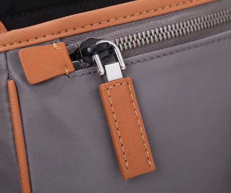PRADA プラダ 新作通販 25 メンズ ショルダーバッグ 2112