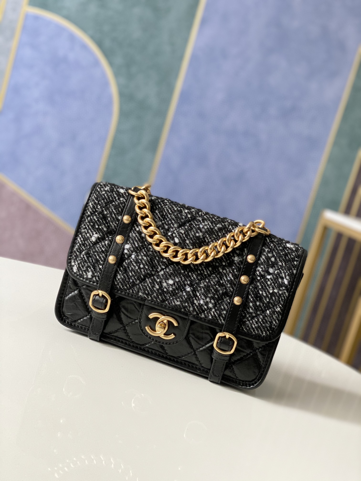 新作通販 CHANEL シャネル カーフ メッセンジャーバッグ