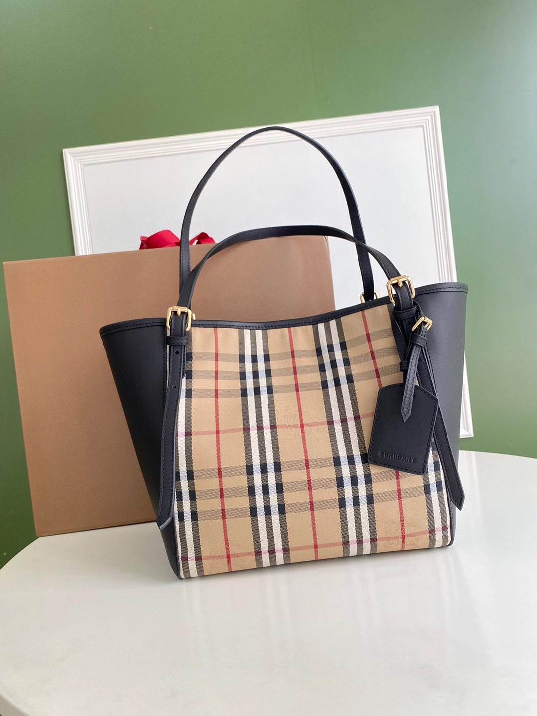 BURBERRY バーバリー 新作通販 クラッチバッグ