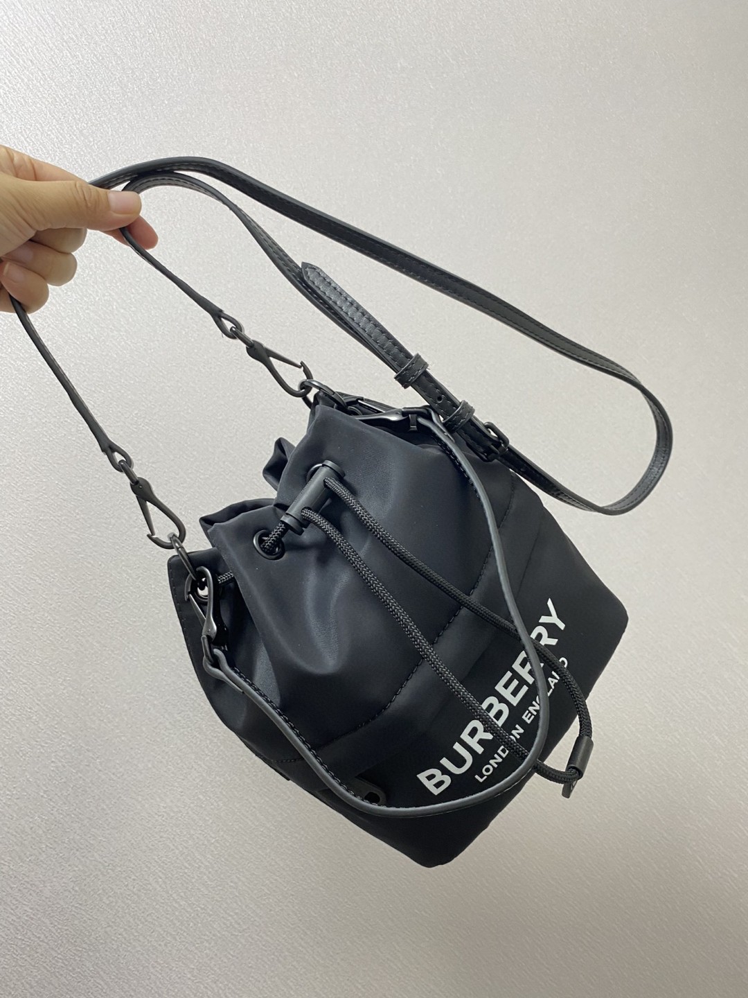 BURBERRY バーバリー 新作通販 ミニショルダーバッグ