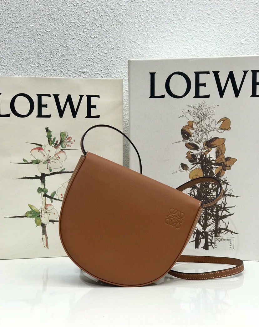 LOEWE ロエベ 超美品 ポシェット ショルダーバッグ 2203