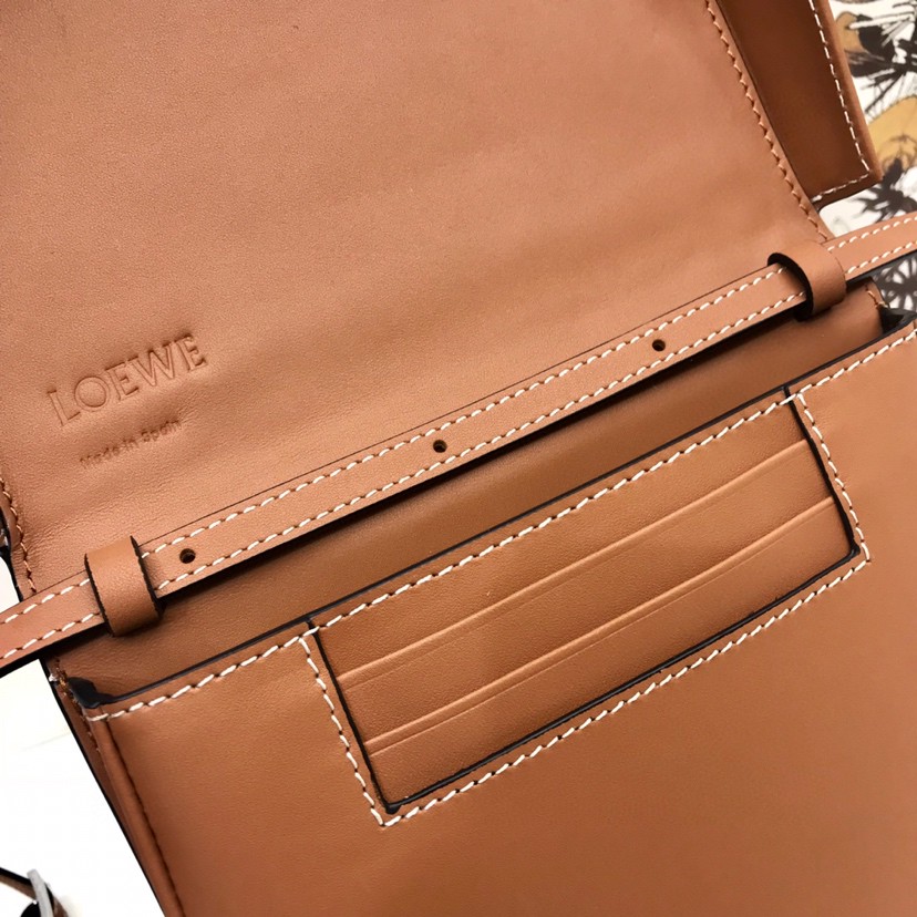 LOEWE ロエベ 超美品 ポシェット ショルダーバッグ 2203