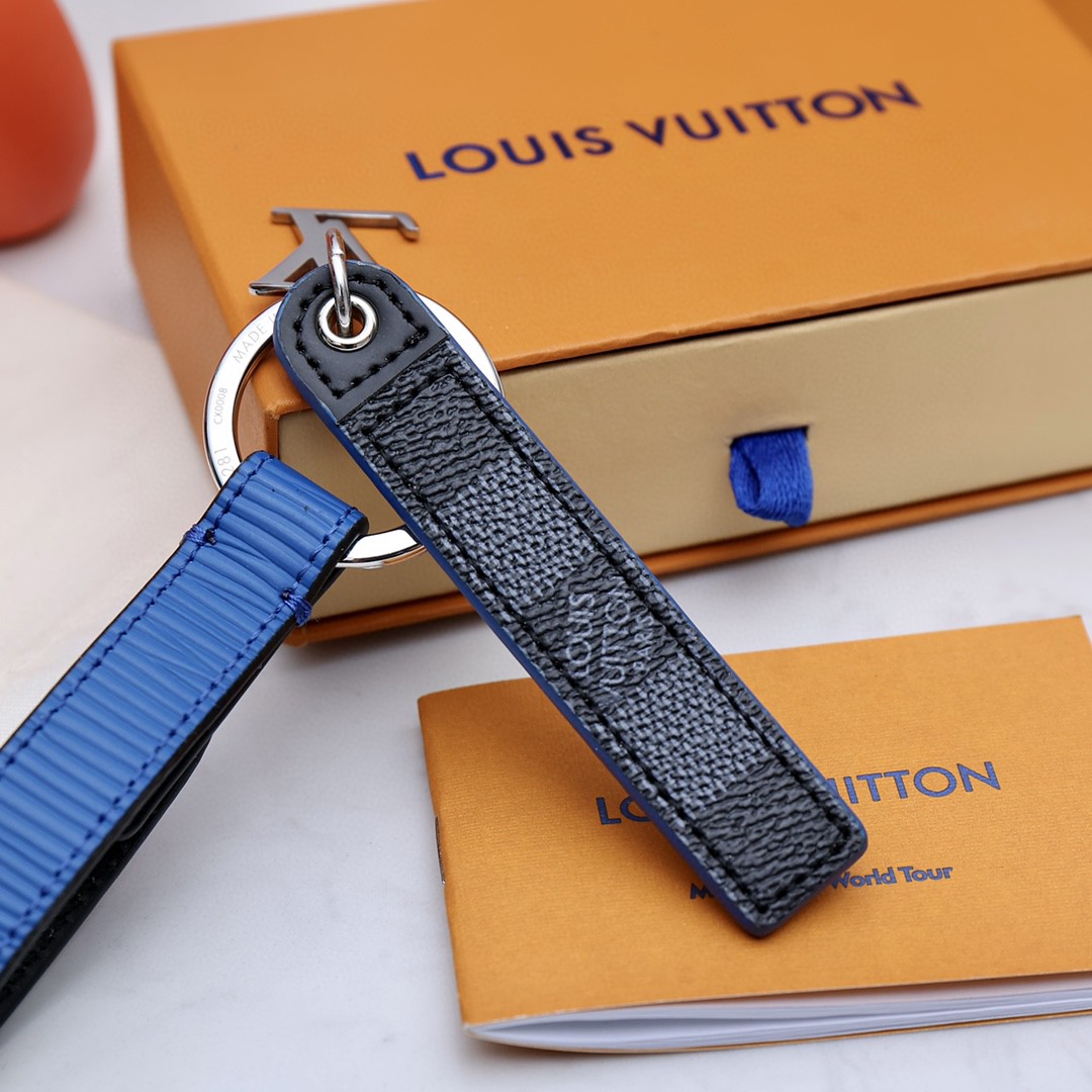 LOUIS VUITTON ルイヴィトン テ キーリング 小物 2106AO