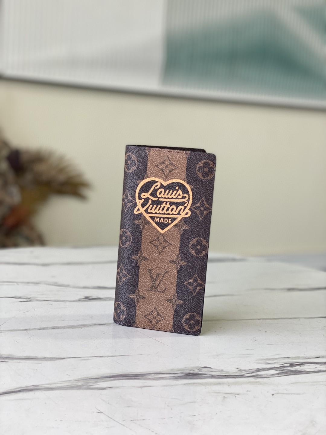 LOUIS VUITTON ルイヴィトン 超美品 二つ折り長財布