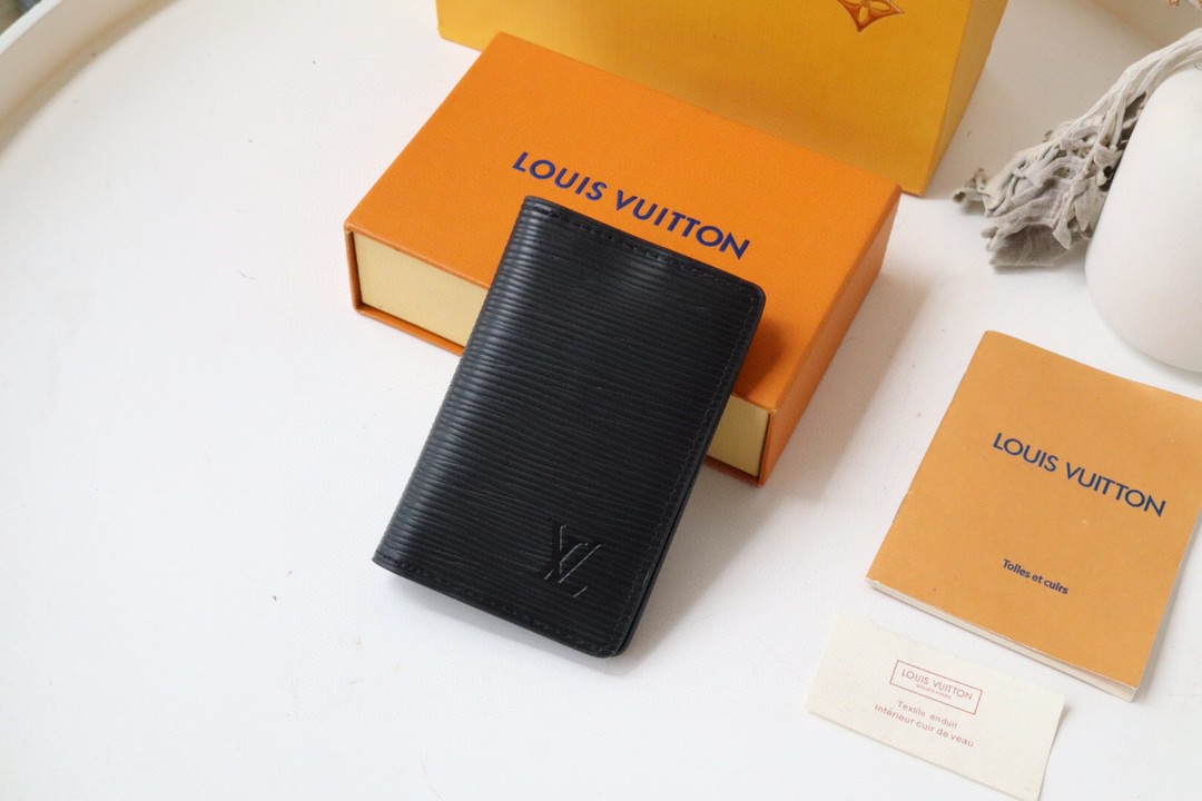 LV ルイヴィトン 21SS財布 カードケース 2111