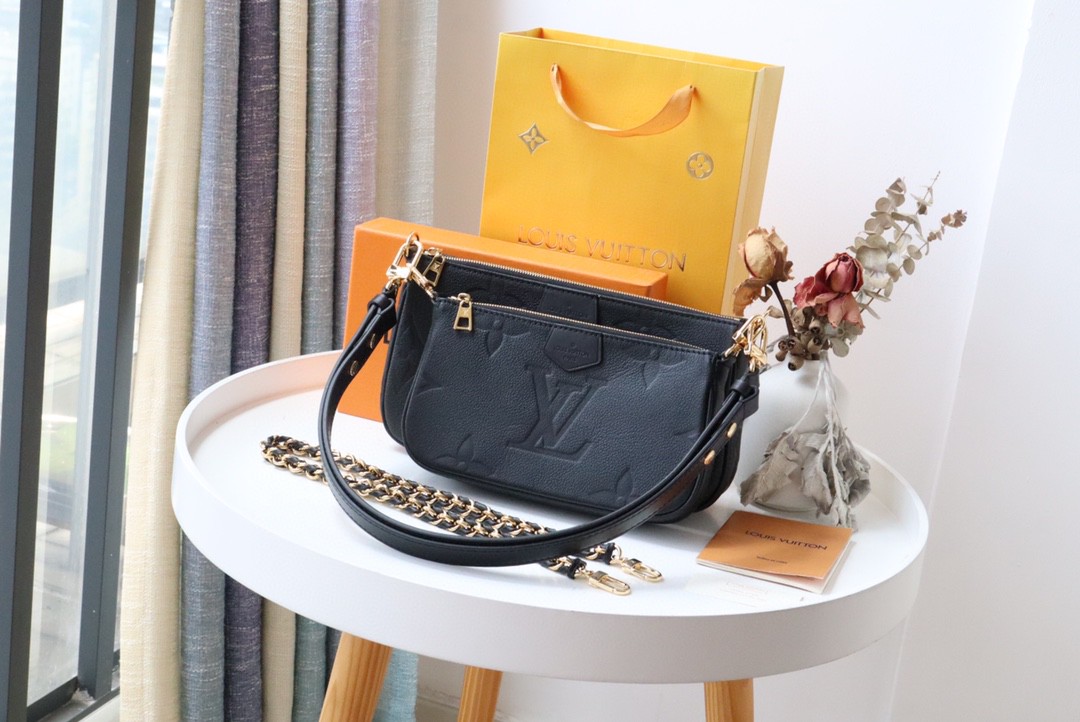 LouisVuitton ルイヴィトン ポシェット?アクセソワール
