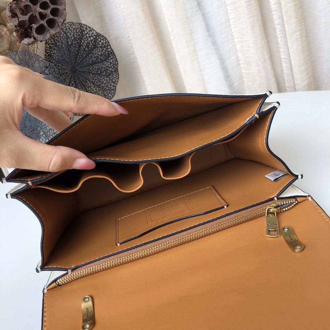 COACH コーチ 新作通販 ポシェット ショルダーバッグ
