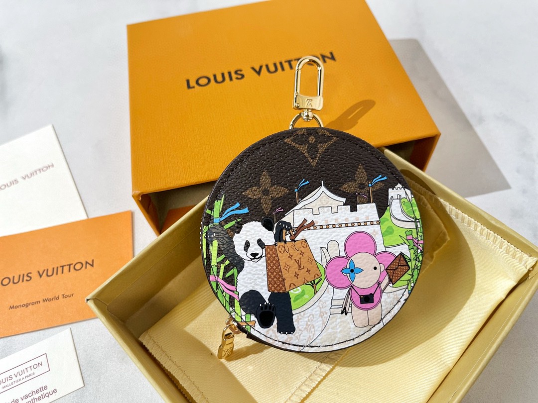 LV ルイヴィトン 21SSキーリング付きコインケース
