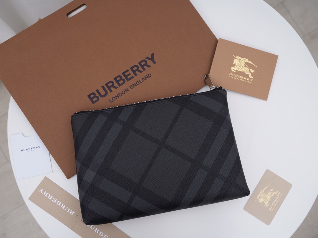 BURBERRY バーバリー 新作通販 メンズ セカンドバッグ 2111