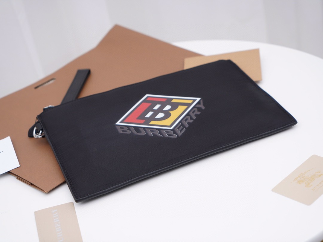 BURBERRY バーバリー 新作通販 メンズ セカンドバッグ