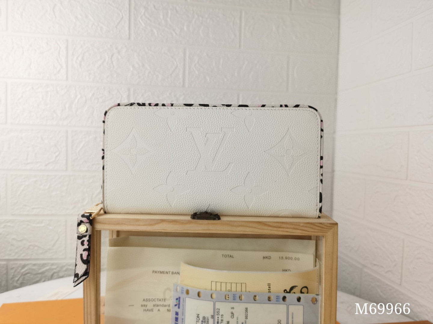 LOUIS VUITTON ルイヴィトン ラウンドファスナー式財布 2111