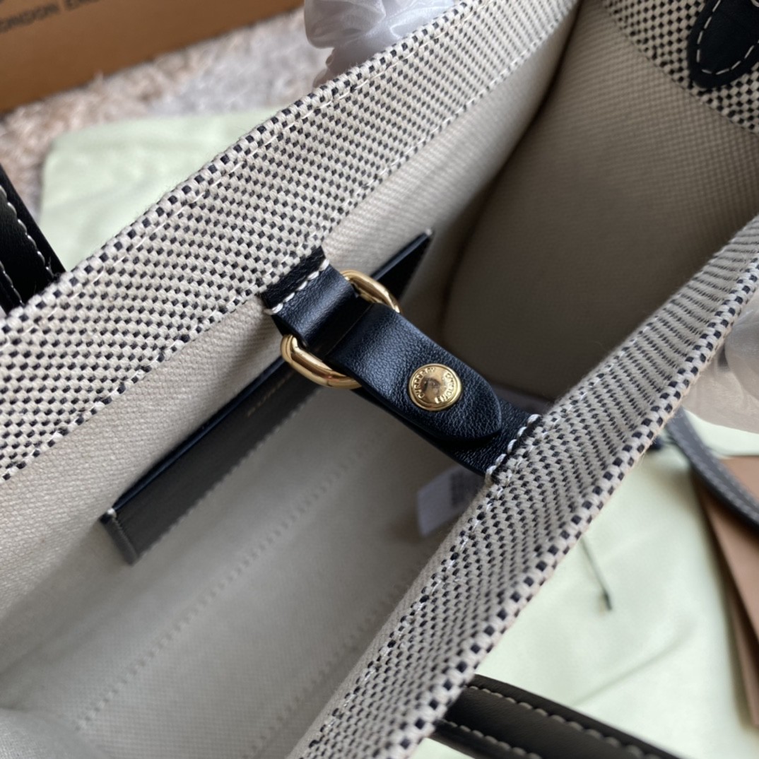 バーバリー 超美品 23 Tote 2WAY ハンドバッグ