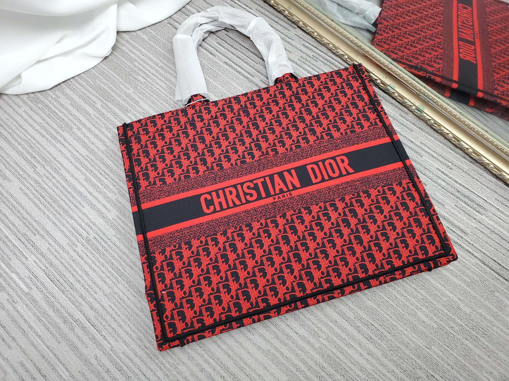 クリスチャンディオール 新品 大サイズ ショッピングバッグ