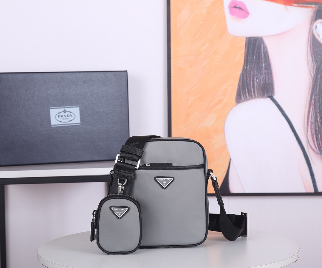 PRADA プラダ 新作ナイロン ミニショルダーバッグ 2108GXJ-2
