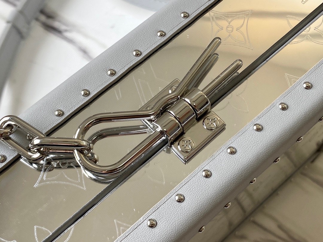 LV ルイヴィトン 完美品質 ミニショルダーバッグ