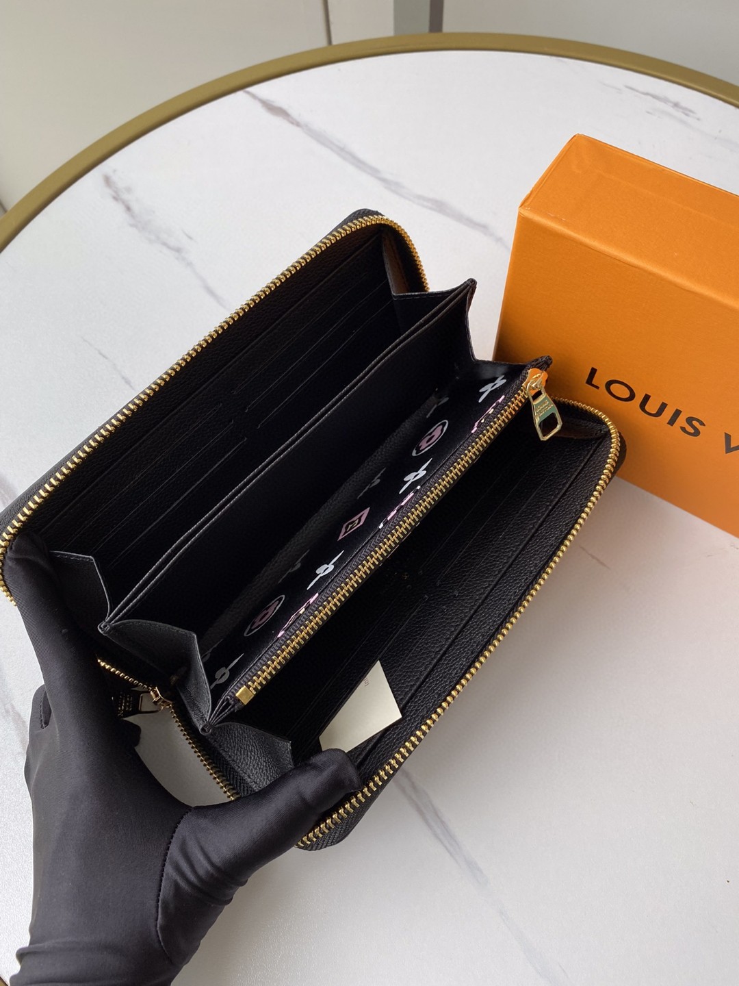 LV ルイヴィトン 新作通販 ラウンドファスナー式財布