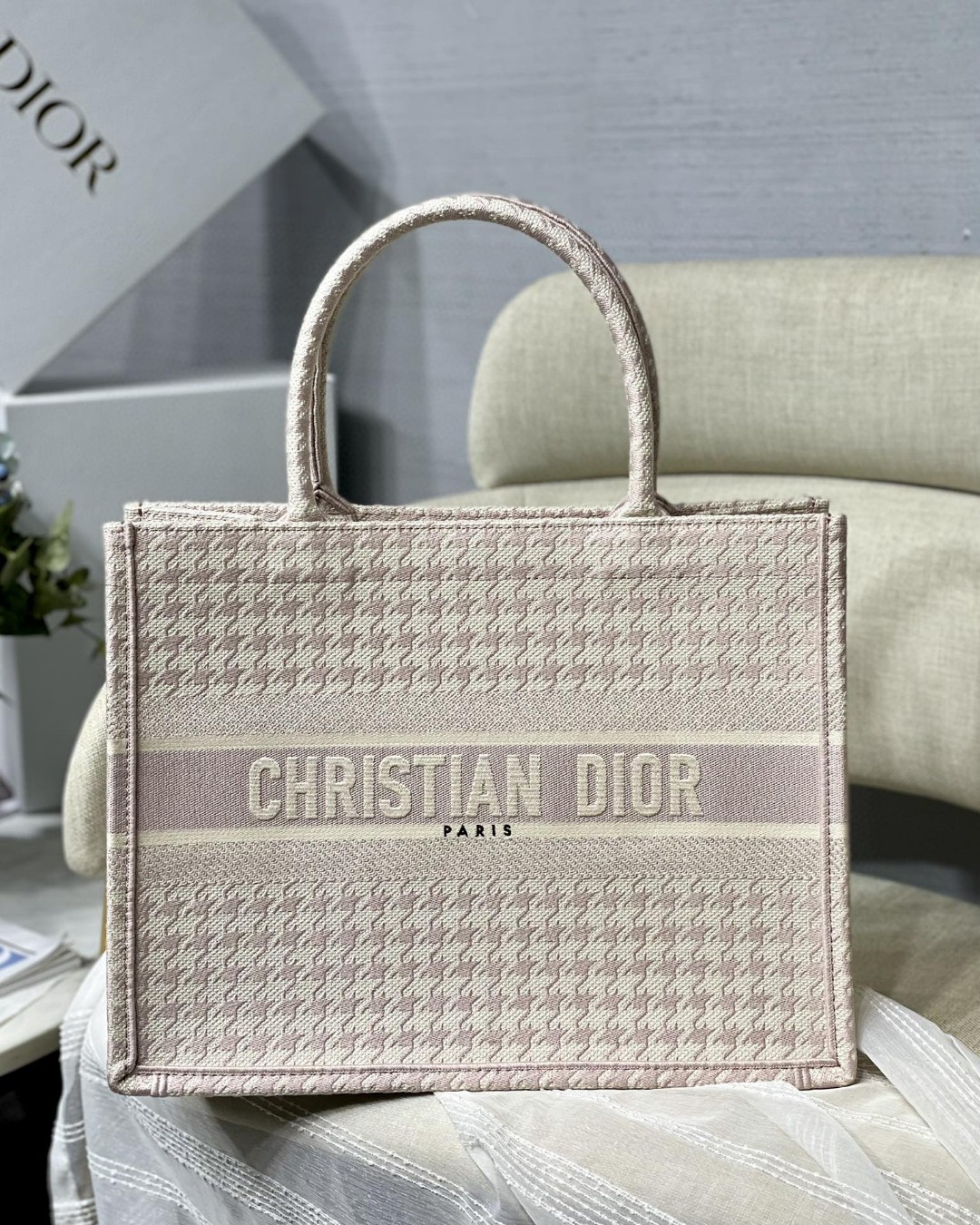 Best品質クリスチャンディオールBook Tote L トートバッグ2111AADAJ