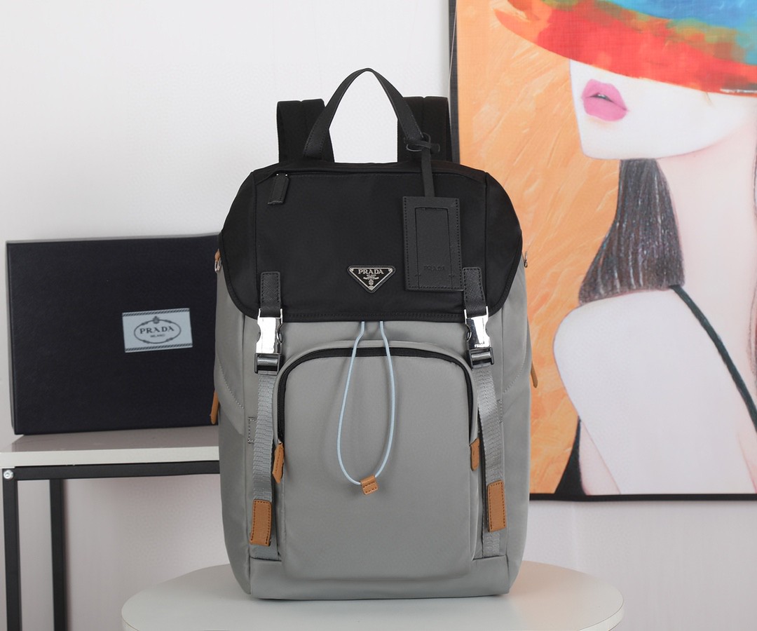 PRADA プラダ 2021新作通販 ナイロン 後背包 リュック 2108