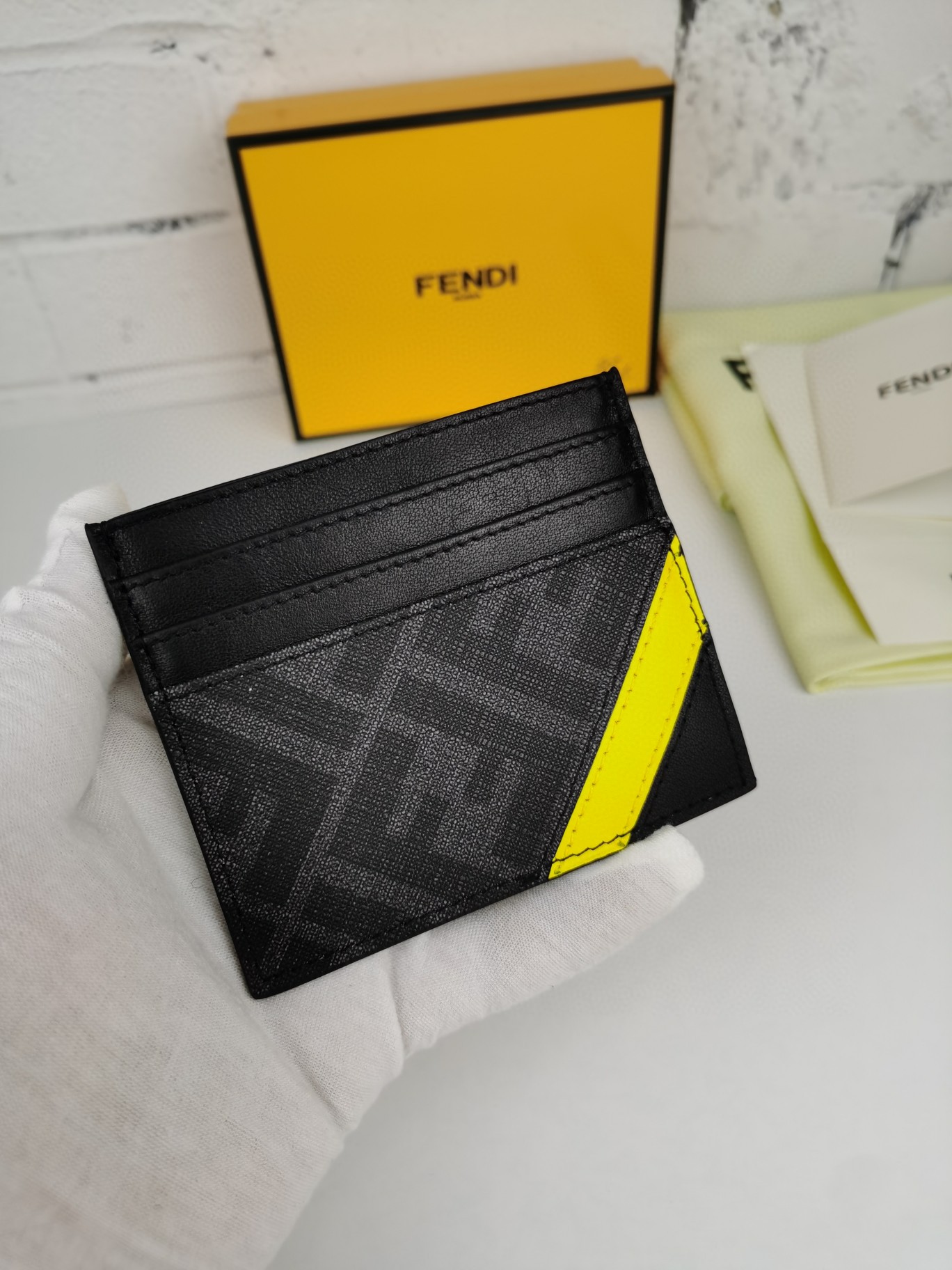 FENDI フェンディ 新作通販 短財布/カードケース