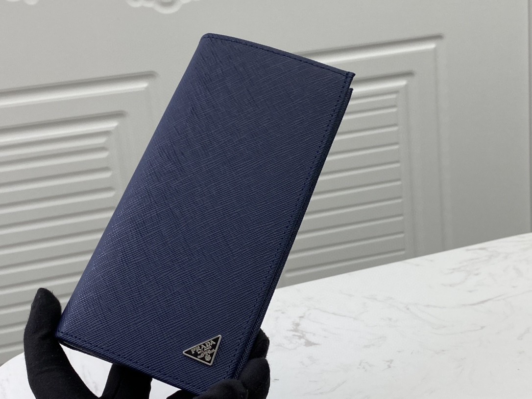 PRADA プラダ 新作通販 長財布/二つ折り財布