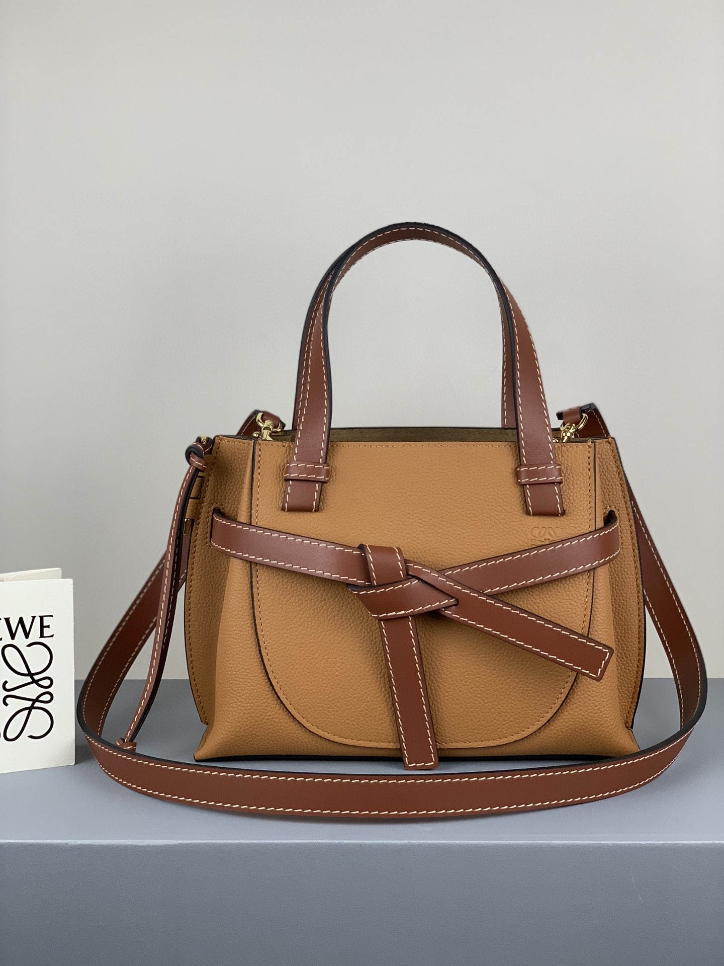 LOEWE ロエベ 2021SSハンドバッグ 2107