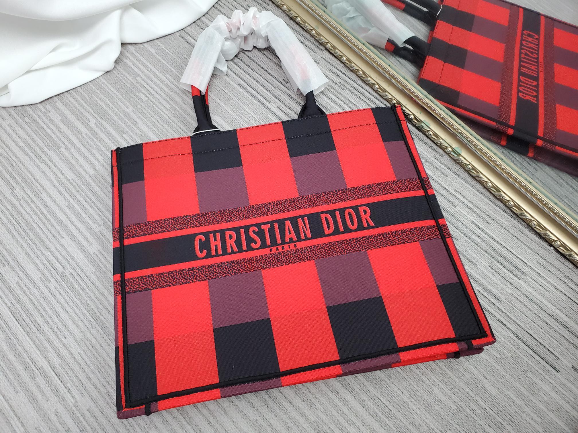 クリスチャンディオール 新品 大サイズ ショッピングバッグ
