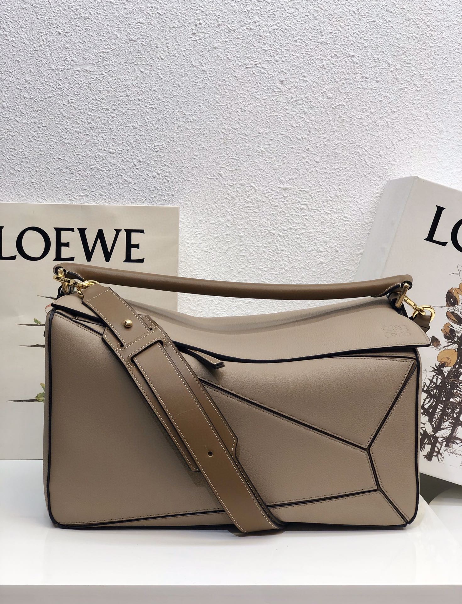 LOEWE ロエベ 2021SSョルダーハンドバッグ 2107