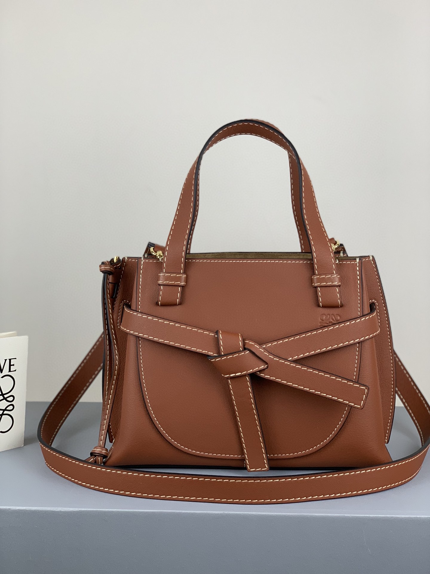 LOEWE ロエベ 2021SSハンドバッグ 2107