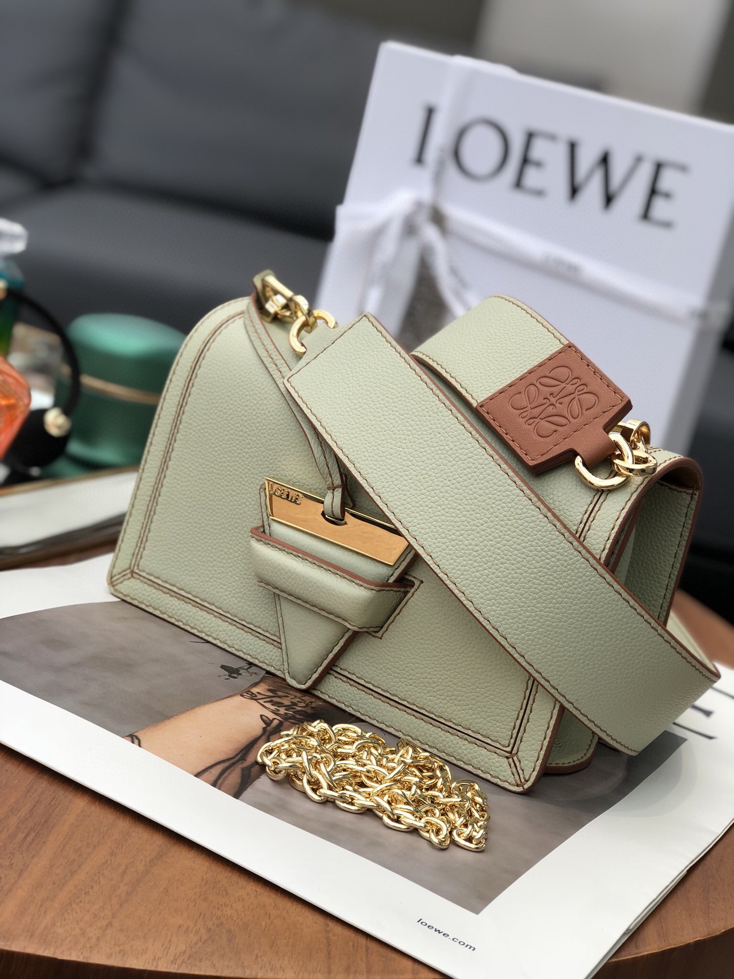 LOEWE ロエベ 2021新作通販 ショルダーバッグ 2108